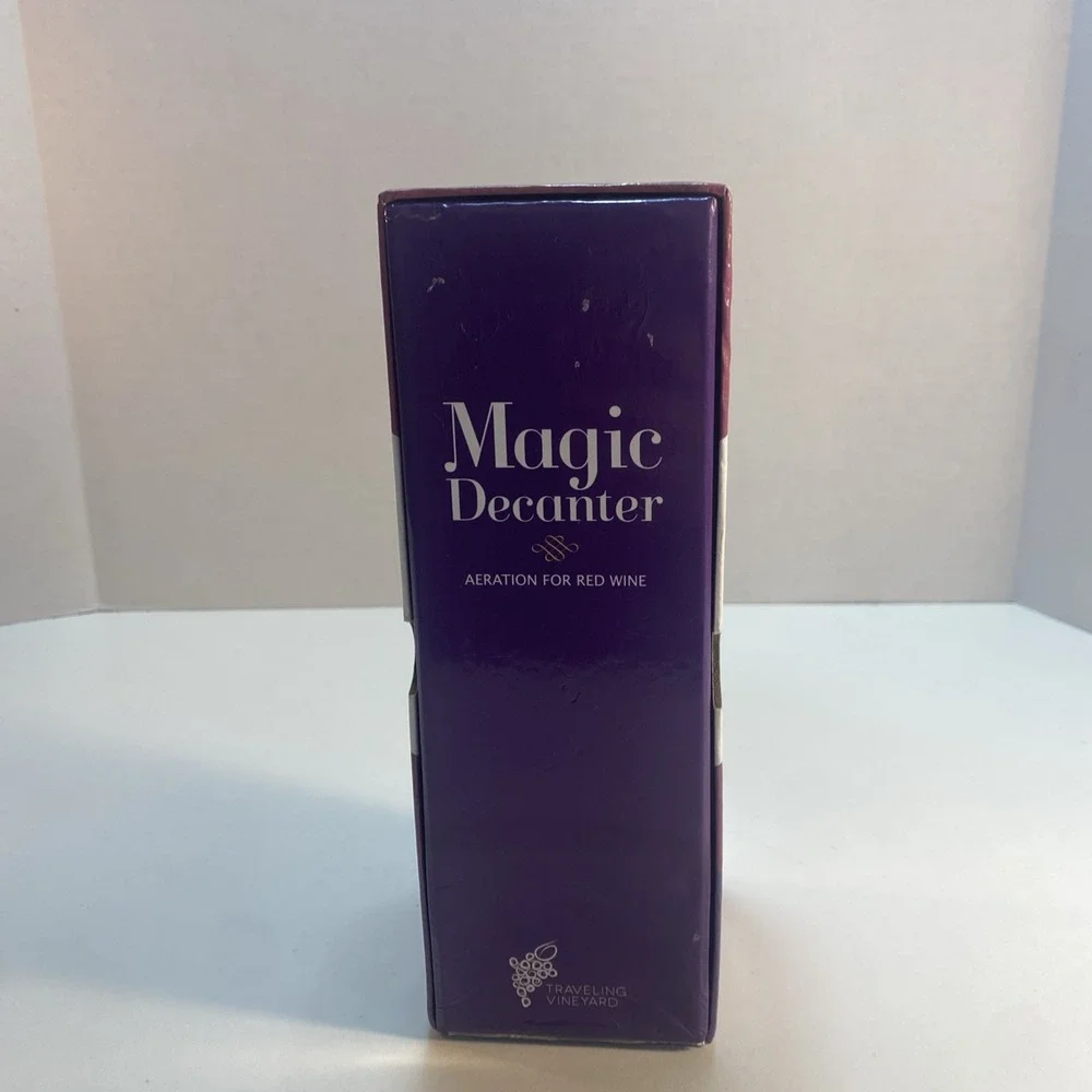 Traveling Vineyard Magic Decanter Wine Aerator Clear Black Red Wine Tool